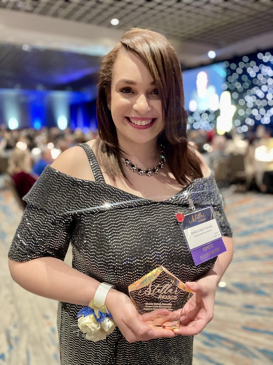 DreamLakeApopka's tweet image. Celebrating our Teacher of the Year, Mrs. Griffith and Support Person of The Year, Ms. Colon at the OCPS Stellar Awards! We are DLE proud! @DreamLakeApopka #ocps #stellarawards #dleproud