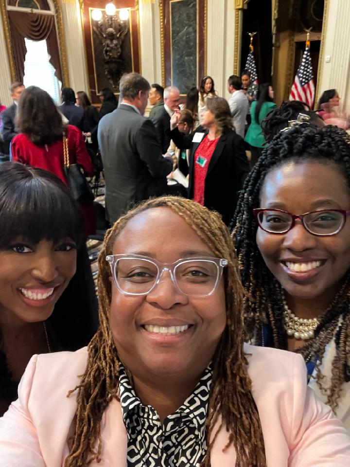 Enanga Daisy Fale tweet media