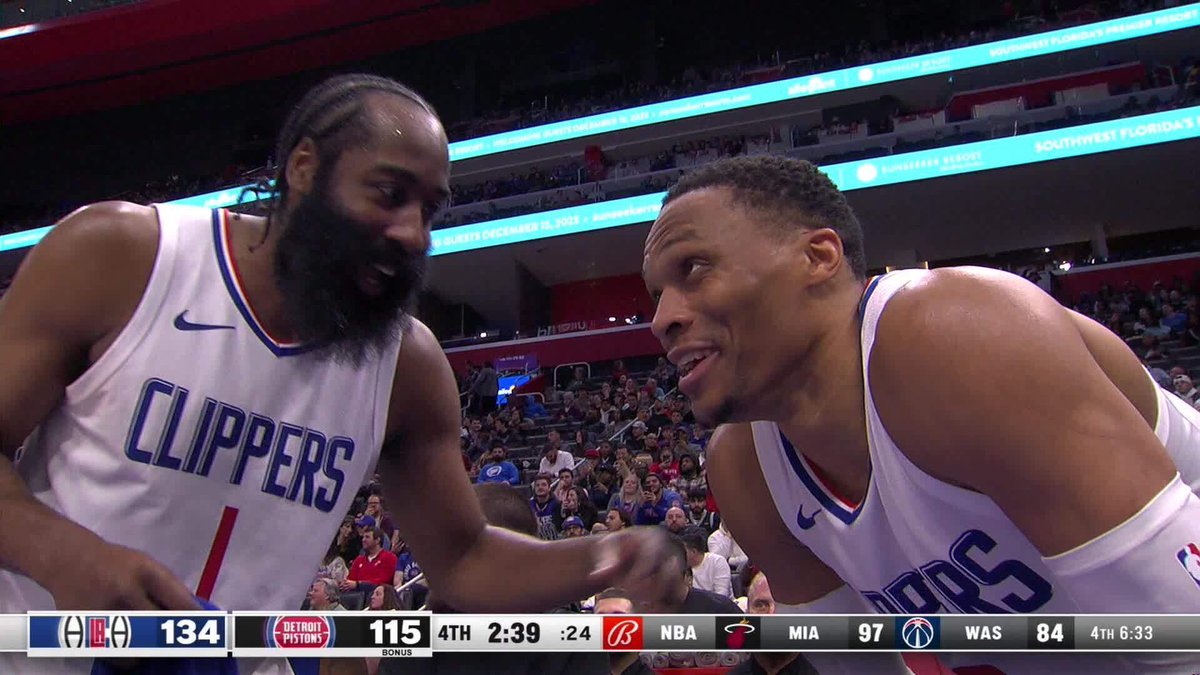 Russell Westbrook has reached 25,000 career points 👏

He's the 25th player in NBA history to accomplish this 🔥