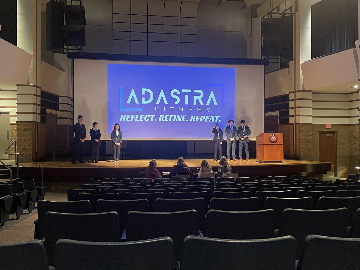K_cryderman's tweet photo. Proud mama bear moment / Adastra won FIRST 🥇 place in the Michigan state business plan competition! 🖐️ ☝️ years in a row! 🎉 they also won best trade booth! @VEInternational @WeAreSCHS https://t.co/pnEZ3Y98NA