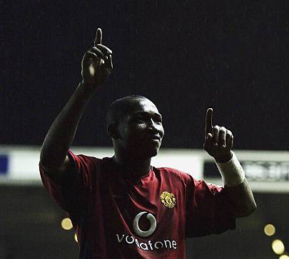 🎶 Do you remember,

When United signed Djemba-Djemba?

On the 28th night of October,

He scored against Leeds, away 🎶

#MUFC #ManchesterUnited