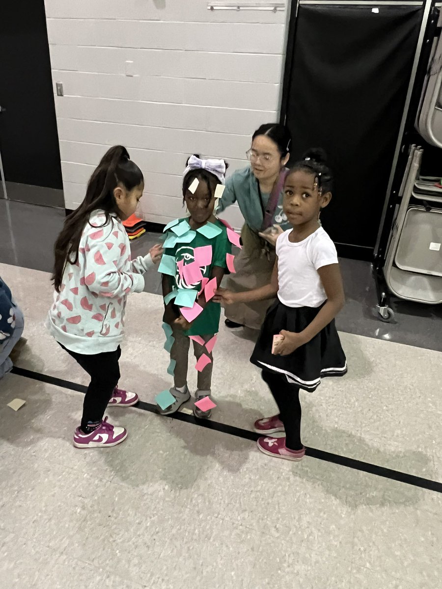 IPS Brookside School 54 tweet media