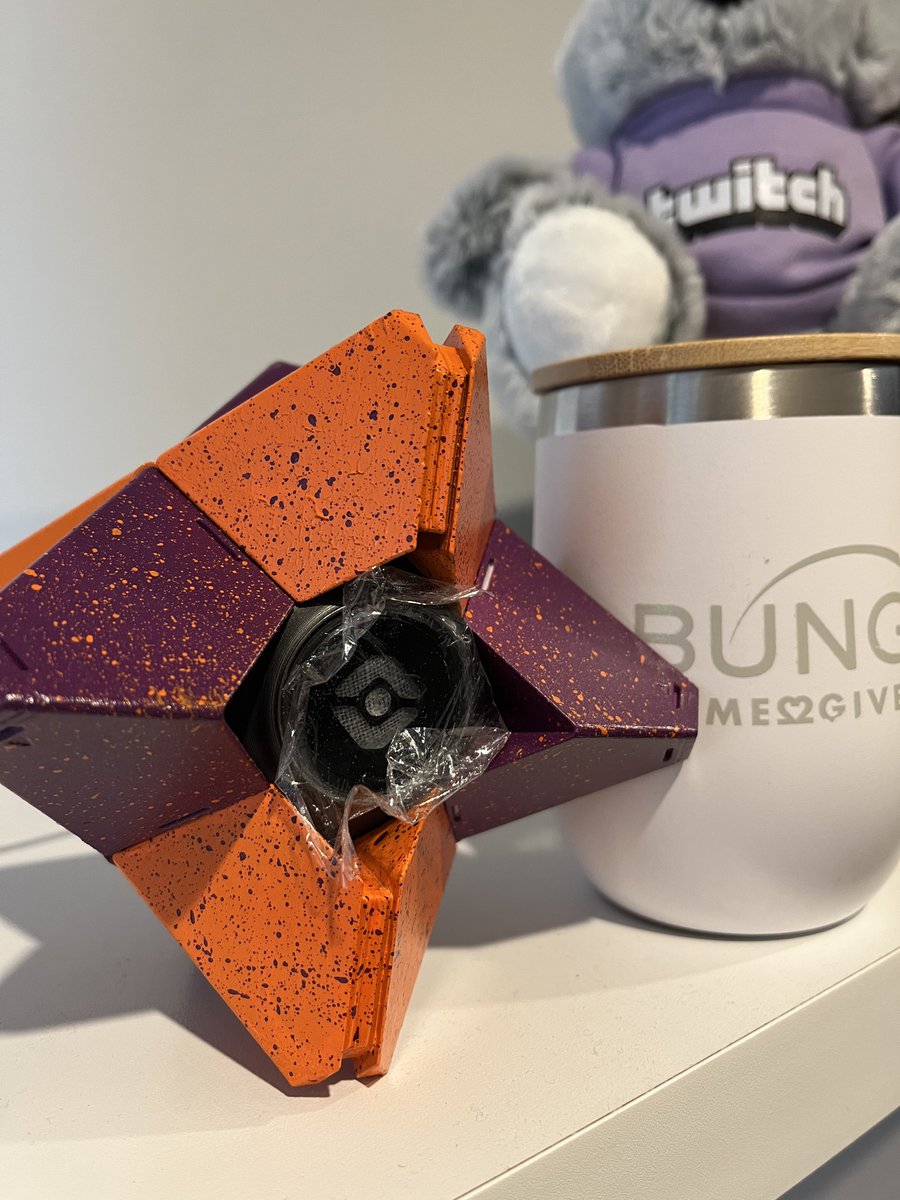 24 Hour Gambit #Game2Give  stream commences now!!!
LETS HIT THE $5000 GOAL!!
[Top Dono during the stream will get the emblems below]
bungiefoundation.donordrive.com/participant/Lo…
twitch.tv/lorddjbj
Thank you <a href="/DestinyGameANZ/">Destiny 2 ANZ</a> and <a href="/58sevs/">sevs58</a> for being legends during this event!!