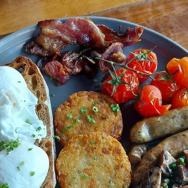 DubaiTrends's tweet image. Breakfast on Saturday done right! If your eyes don't sing to this? 👀 #LightBreakfast #Breakfast #Foodie #DubaiBreakfas... dlvr.it/T2FFzH