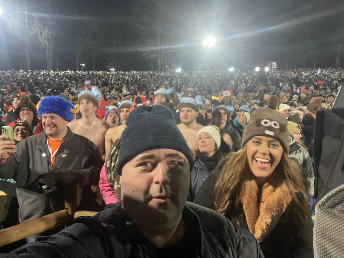 toriyorgeytv's tweet photo. GROUNDHOG DAY | Shoutout to photojournalists @EHinnebusch &amp; @Thedaveoneil for getting us to Punxsutawney BRIGHT &amp; early this morning, and capturing the special PA tradition!  

&amp; Can’t forget to thank PHIL for his Early Spring prediction🤣 #TeamNoShadow @WTAE https://t.co/iS701dO9vg