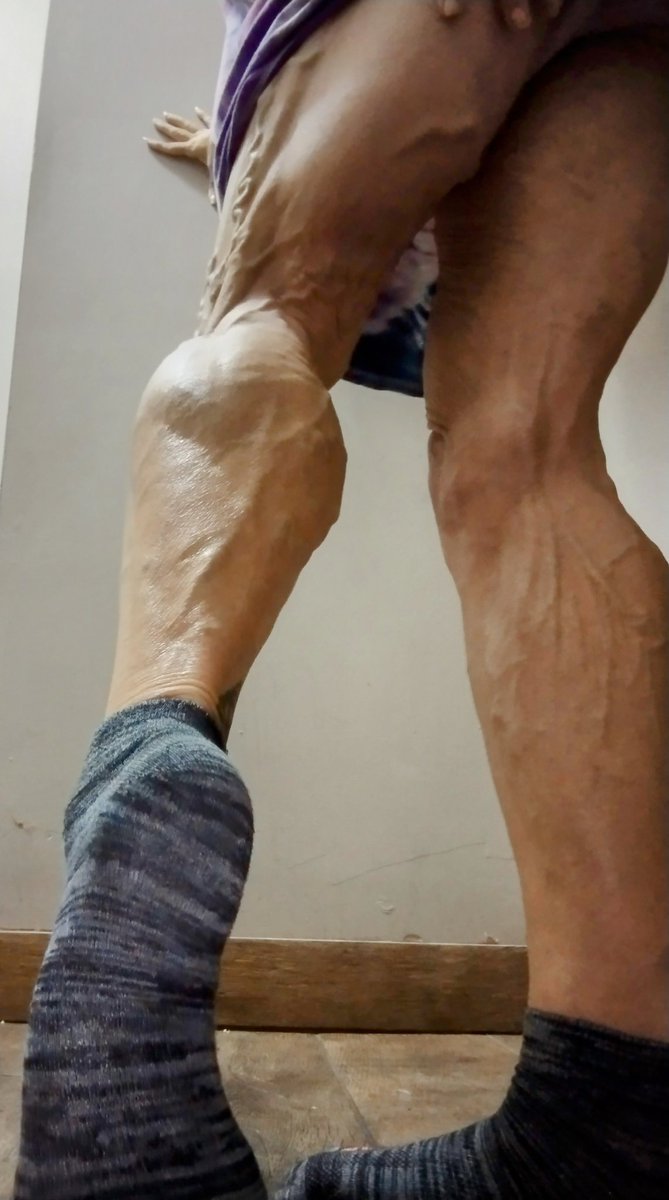 TempestJones79's tweet photo. https://t.co/nxWiG2sZaC #veinylegs #tempestjones4life #leglady https://t.co/3KdpgC3t0Q