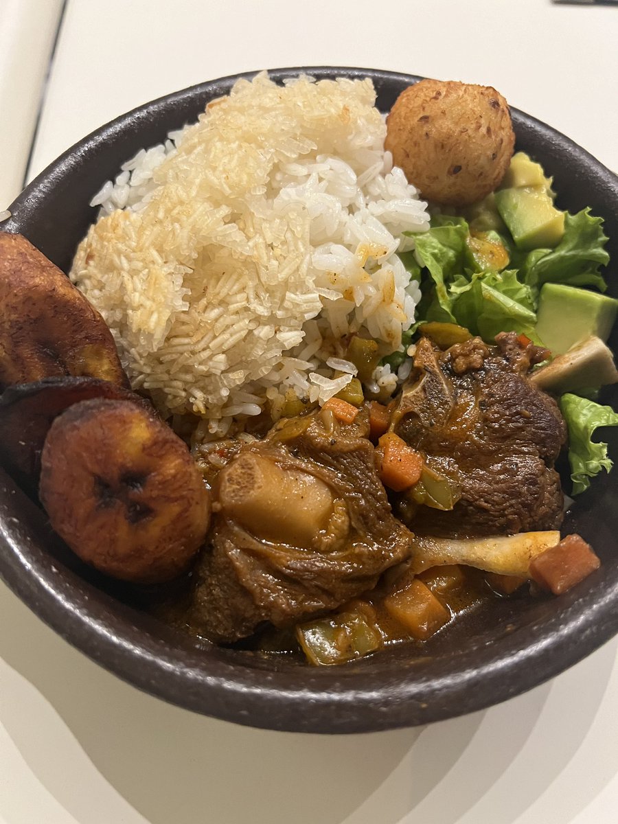 jeremywaisome's tweet photo. @DrJLMooreIII @NSF @Atayliya_ Then we rode over to the historic Colonial Zone, a UNESCO world heritage site!  We had dinner at Restaurante Imperial. I got to practice my Spanish a lot today! The restaurant staff were so kind and the food was delicious. #BICE2024 https://t.co/8ntvdKtAwk
