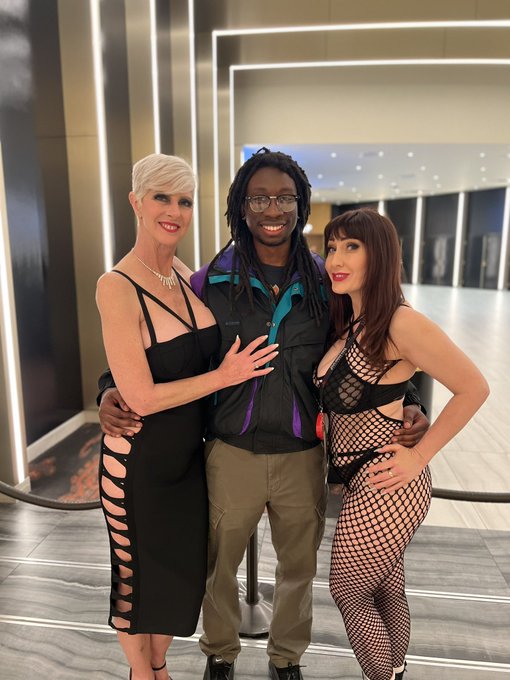 @AEexpo Day 1 @ThickLizzyXXX @AriaKhaideXXX @ButtplugBettty @FoXXXyDarlin @KaidenBaileyXXX https://t<a class="tags" href="/tag/aeexpo">@aeexpo</a><a class="tags" target="_blank" title="On Twitter" href="/?out=eyJ0eXAiOiJKV1QiLCJhbGciOiJIUzUxMiJ9.eyJpYXQiOjE3MjE4Nzg1MTEsImlzcyI6InR3cG9ybnN0YXJzLmNvbSIsIm5iZiI6MTcyMTg3ODUxMSwiZXhwIjoxNzUzNDE0NTExLCJyZWRpcmVjdF91cmwiOiJodHRwczovL3R3aXR0ZXIuY29tL1RoaWNrTGl6enlYWFgifQ.dO1dX73qOEoUYExyL2o_1A68ungggdLCAHNeVWhgPwjVs8eIZEsoax-PA08oOBqrk8nZ04mwbc-nPQfZz590kw">@ThickLizzyXXX</a><a class="tags" href="/tag/ariakhaidexxx">@ariakhaidexxx</a><a class="tags" target="_blank" title="On Twitter" href="/?out=eyJ0eXAiOiJKV1QiLCJhbGciOiJIUzUxMiJ9.eyJpYXQiOjE3MjE4Nzg1MTEsImlzcyI6InR3cG9ybnN0YXJzLmNvbSIsIm5iZiI6MTcyMTg3ODUxMSwiZXhwIjoxNzUzNDE0NTExLCJyZWRpcmVjdF91cmwiOiJodHRwczovL3R3aXR0ZXIuY29tL0J1dHRwbHVnQmV0dHR5In0.l_OKxWgIKEt4PuPPhiRzri2KgQb4wQ1zMxKyMDRYmcoJDgxMilZZMOP7CWOu8cY3a1DGOX06z4P2Wx0HZPw8EQ">@ButtplugBettty</a>