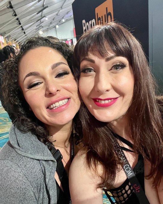 @AEexpo Day 1 @ThickLizzyXXX @AriaKhaideXXX @ButtplugBettty @FoXXXyDarlin @KaidenBaileyXXX https://t<a class="tags" href="/tag/aeexpo">@aeexpo</a><a class="tags" target="_blank" title="On Twitter" href="/?out=eyJ0eXAiOiJKV1QiLCJhbGciOiJIUzUxMiJ9.eyJpYXQiOjE3MjE4Nzg1MTEsImlzcyI6InR3cG9ybnN0YXJzLmNvbSIsIm5iZiI6MTcyMTg3ODUxMSwiZXhwIjoxNzUzNDE0NTExLCJyZWRpcmVjdF91cmwiOiJodHRwczovL3R3aXR0ZXIuY29tL1RoaWNrTGl6enlYWFgifQ.dO1dX73qOEoUYExyL2o_1A68ungggdLCAHNeVWhgPwjVs8eIZEsoax-PA08oOBqrk8nZ04mwbc-nPQfZz590kw">@ThickLizzyXXX</a><a class="tags" href="/tag/ariakhaidexxx">@ariakhaidexxx</a><a class="tags" target="_blank" title="On Twitter" href="/?out=eyJ0eXAiOiJKV1QiLCJhbGciOiJIUzUxMiJ9.eyJpYXQiOjE3MjE4Nzg1MTEsImlzcyI6InR3cG9ybnN0YXJzLmNvbSIsIm5iZiI6MTcyMTg3ODUxMSwiZXhwIjoxNzUzNDE0NTExLCJyZWRpcmVjdF91cmwiOiJodHRwczovL3R3aXR0ZXIuY29tL0J1dHRwbHVnQmV0dHR5In0.l_OKxWgIKEt4PuPPhiRzri2KgQb4wQ1zMxKyMDRYmcoJDgxMilZZMOP7CWOu8cY3a1DGOX06z4P2Wx0HZPw8EQ">@ButtplugBettty</a>