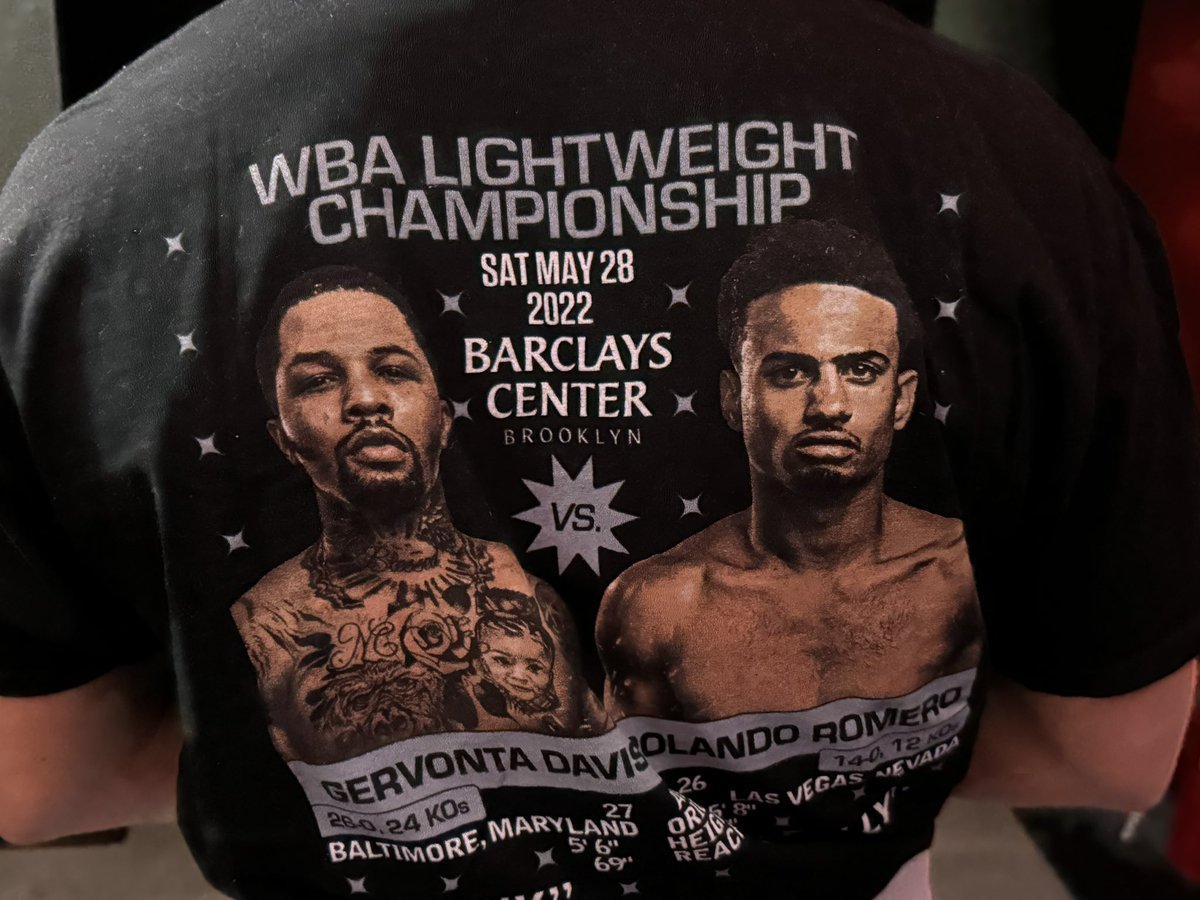 BOXINGnBBQ's tweet photo. Nice shirt at red owl. 

Who won this fight?

#DavisRomero 
#BOXINGnBBQ 
#Boxing https://t.co/tesuY6UWAv