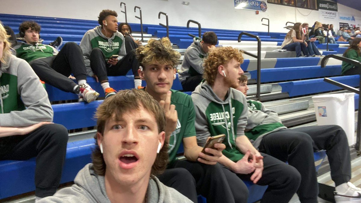 westy5's tweet photo. Look out @DCBMensBball you won’t know what hit you when @bwestlinnett ‘S sisters arrive to bring some Aussie Cheer squad action to your games next week!! https://t.co/7yqjARPz6h