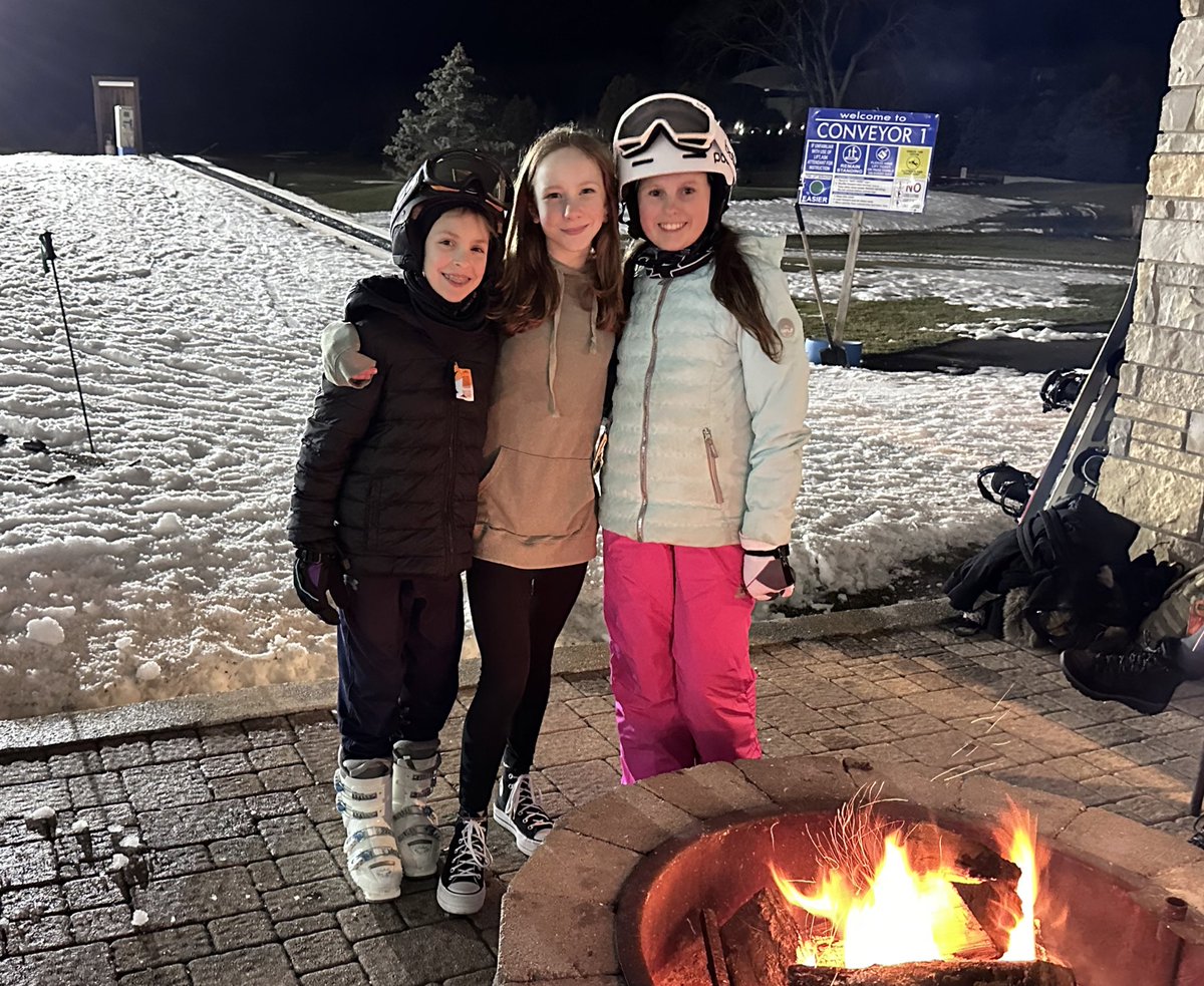 WHMS SKI &BOARD CLUB tweet media