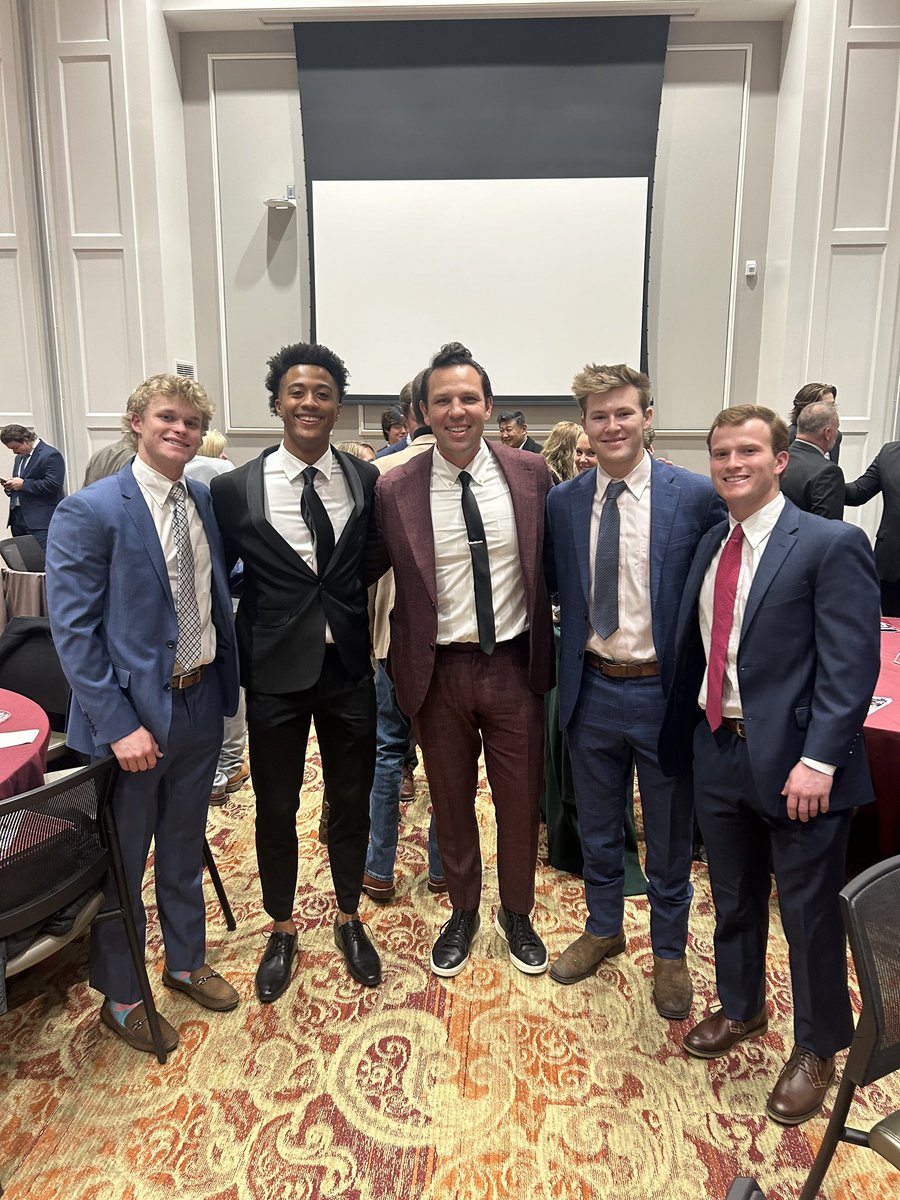 Let’s try this again. Trent Youngblood, Cam Warfield, TRINITY/TRANSY ALUM and BOSTON RED SOX ORGANIZATION HITTING INSTRUCTOR DILLON LAWSON, Austin Taylor and Bryce Dreher looking GreaT tonight! ☘️⚾️