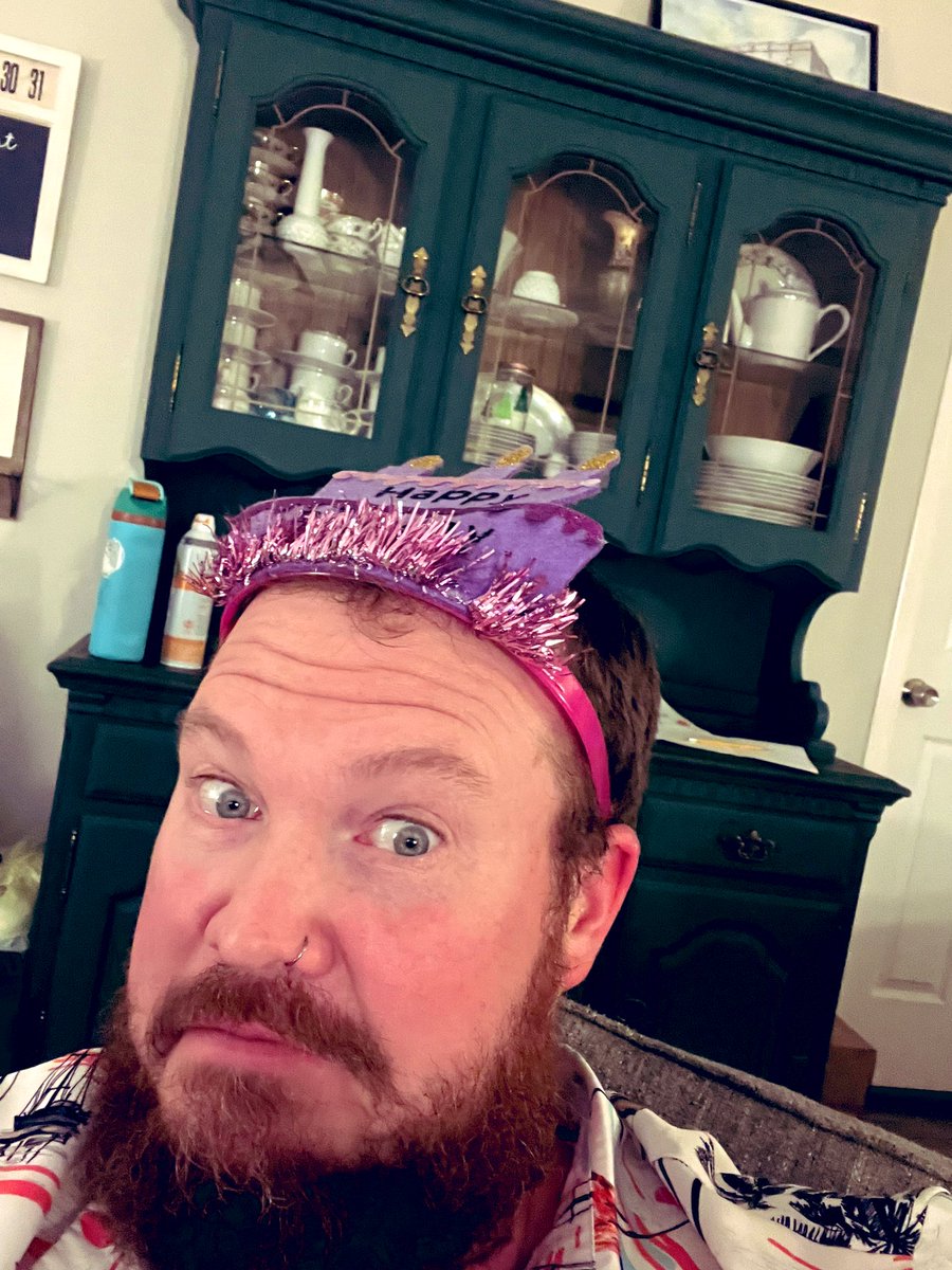 justin3341's tweet photo. My daughter gave me her birthday crown to wear. #imbeautiful https://t.co/8m8uRireJx