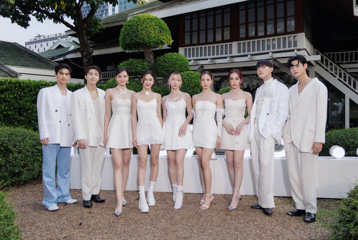 gnest_official's tweet photo. PERSES x TIGGER x VIIS 🤍🫧 RITUALS THAILAND
From Amsterdam to Bangkok!!
ถึงเมืองไทยแล้วกับแบรนด์ wellness ระดับ Iconic สัมผัสประสบการณ์ใหม่ในการดูแลตัวเองทั้งภายในและภายนอก
#RITUALSTHAILAND
#PERSES #PERSES_TH
#TiggerTheriault #ทิกเกอร์
#1234VIIS #วิส
#GNEST #GMMMusic #TPOP https://t.co/HgFODC9m5h