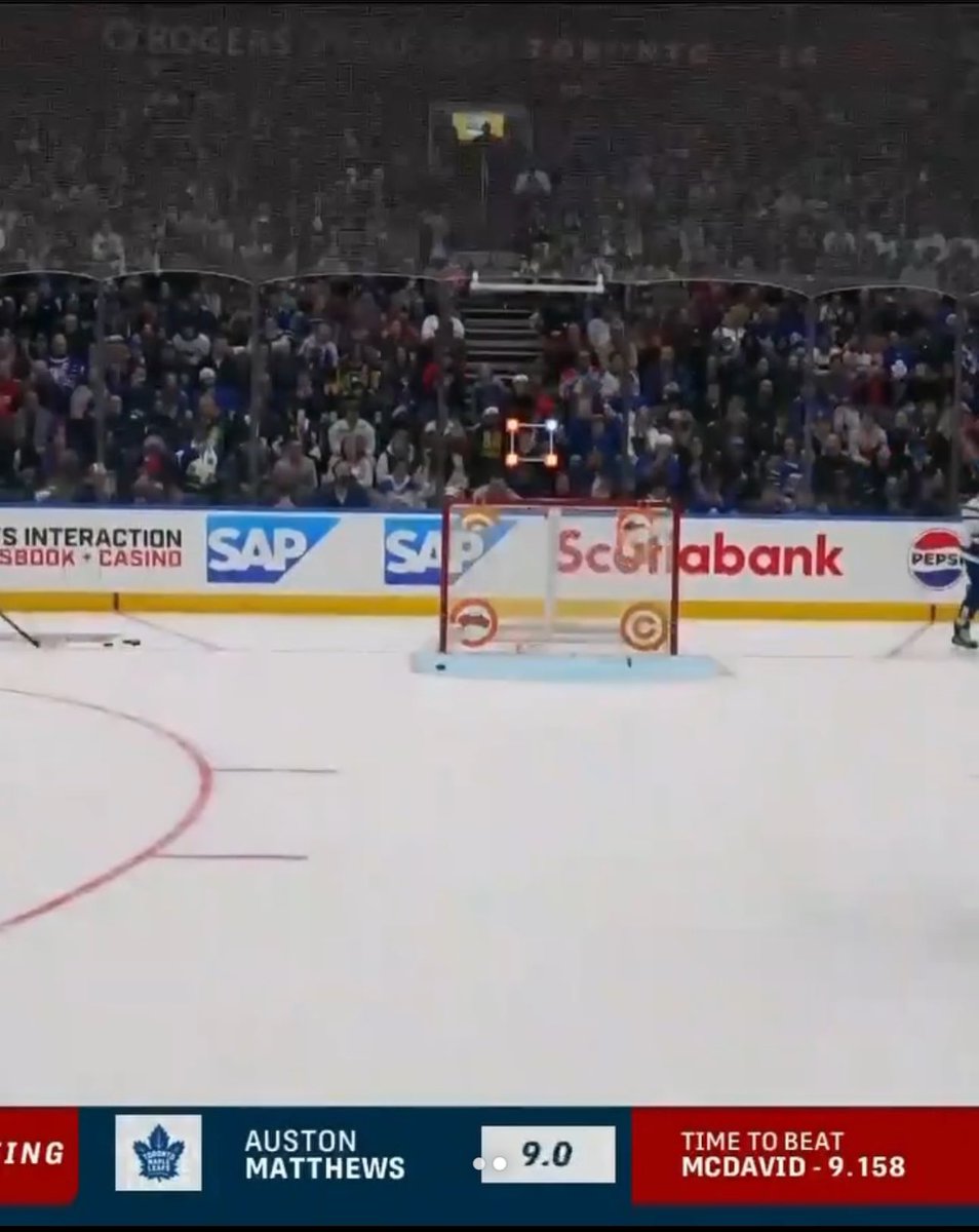 Toronto64372780's tweet photo. Nahhh Matthews got robbed hard @AM34 @NHL https://t.co/LQRt4PwKdv