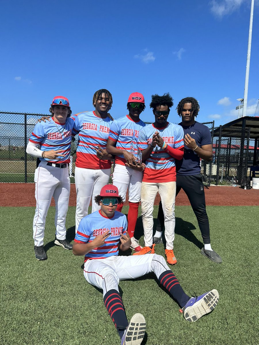 Best of luck to Zach and his roommates from @premier_sox alum as they’re freshman season starts. Tre Phelps @BaseballUGA Devin Portee @DSCCBaseball Mikhai Grant @HailStateBB Tysen Benford @GSU_Base Jimmie Dukes Miami Dade Juco. Great young men with bright futures!