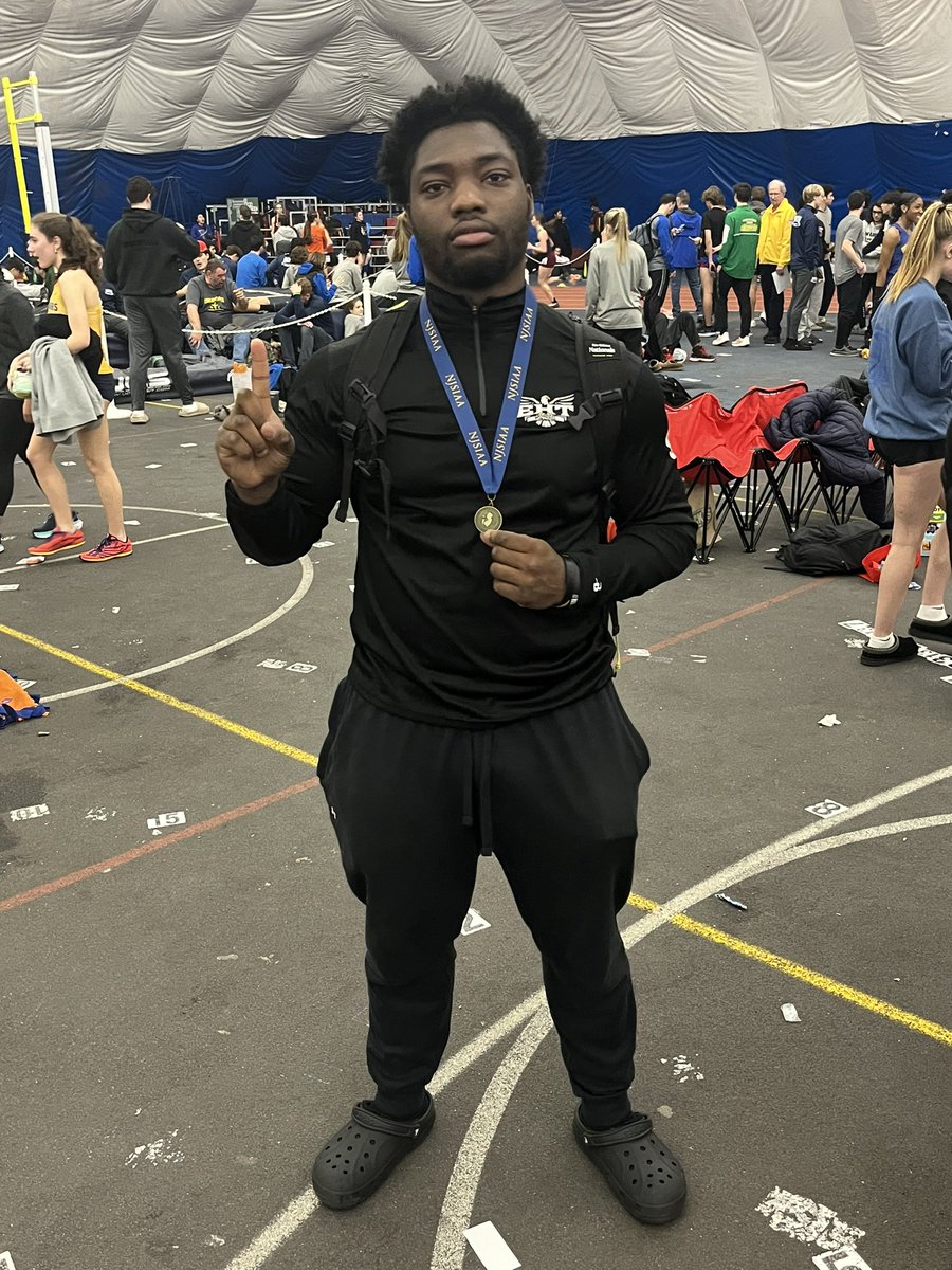 ehtthrowing's tweet image. Senior Mike Simeon wins Group 4 South Sectionals with a throw of 52’3”!! Congratulations Mike!