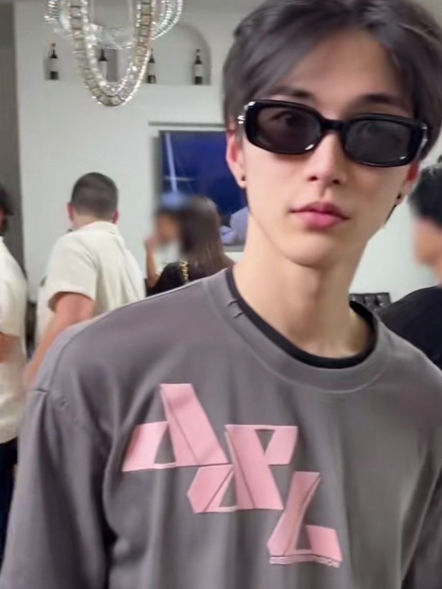 xnghanpics's tweet photo. best face best everything https://t.co/KSr3wByKlU