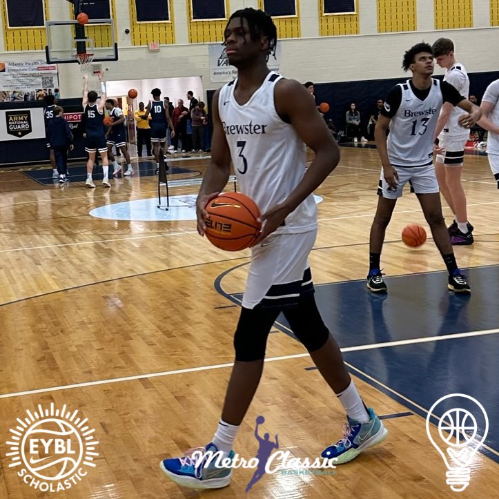 Pro Insight (@_proinsight) on Twitter photo Scouting Notebook📓⏩ #MetroClassic
‘25 wing Dwayne Aristode showed up big time in a nail-biter double-OT game for <a href="/BrewsterHoops/">Jason Smith</a>.
He put on an absolute defensive masterclass, showing he can comfortably switch up and down the lineup, while proving to be one of the elite POA Scouting Notebook📓⏩ #MetroClassic
‘25 wing Dwayne Aristode showed up big time in a nail-biter double-OT game for <a href="/BrewsterHoops/">Jason Smith</a>.
He put on an absolute defensive masterclass, showing he can comfortably switch up and down the lineup, while proving to be one of the elite POA