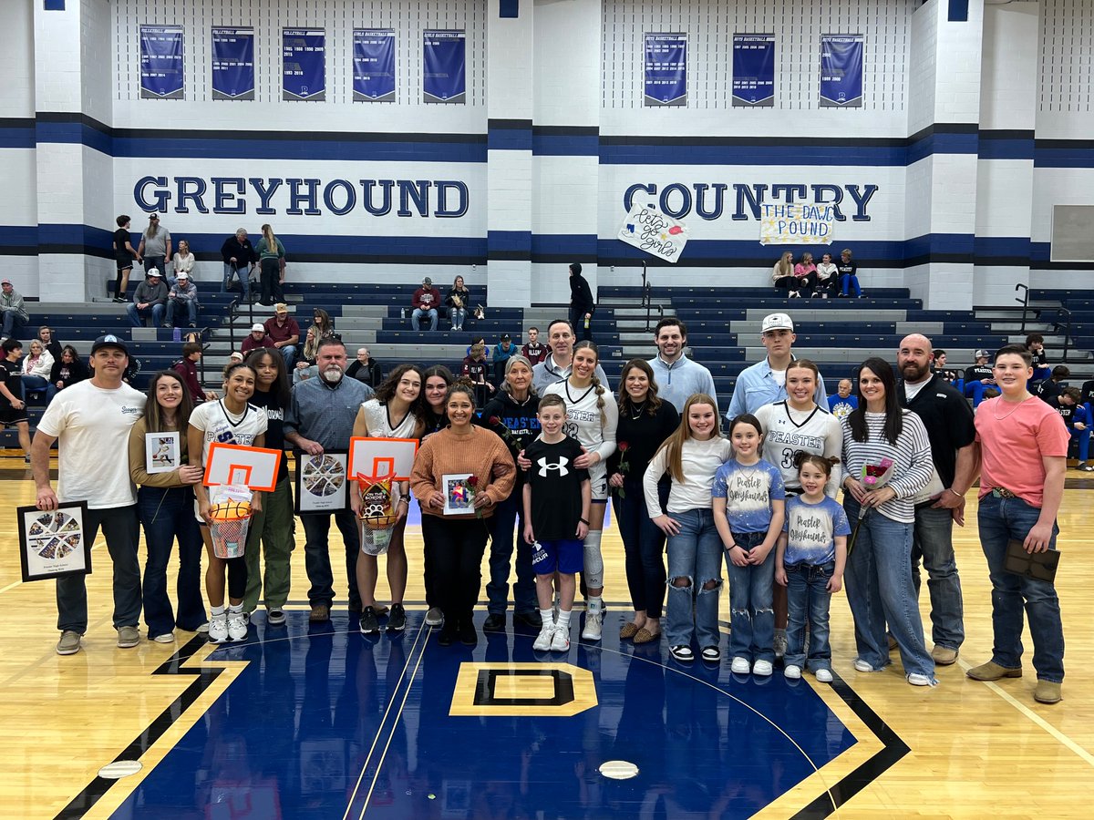 PeasterGBB's tweet photo. LHB fought hard tonight against the Lady Bulldogs but came up just short. Proud of our girls for battling, and grateful for our Seniors for all they have to for our program❗️👏��👏🏻👏🏻👏🏻👏🏻

Thank you SENIORS for your commitment to the standards❗️
#LHB #OurWay https://t.co/T3XogNhxTm