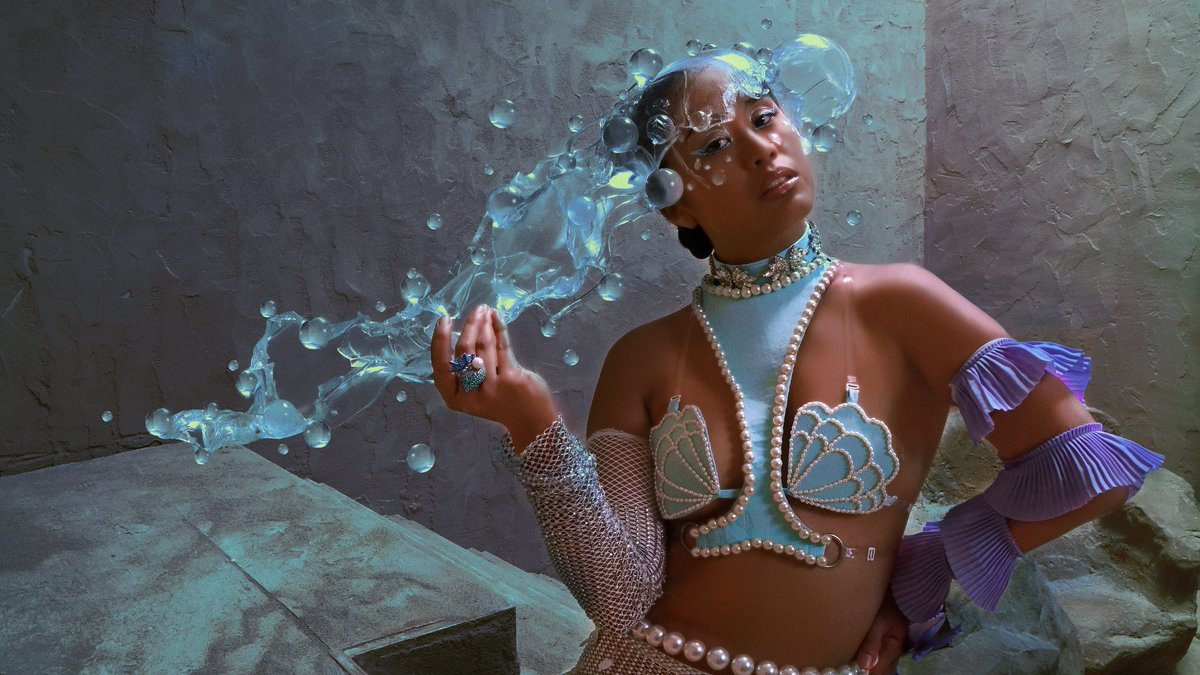 HOUSEOFENID's tweet photo. Sooooo happy to share this new headpiece! 

WATER AND BUBBLES ACRYLIC HEADPIECE 🌊 NOT AI!!! 

Worn with our hand embroidered shell top from our upcoming collection. 🦪

#fashion #highfashion https://t.co/6vWyeet4vC