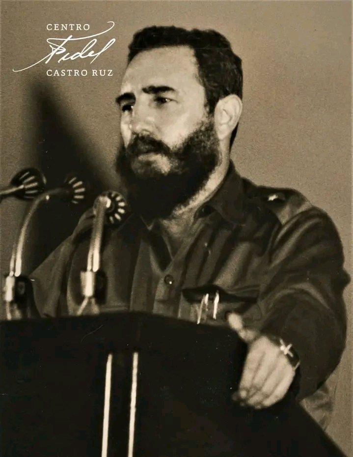 #Fidel:"La lucha por llegar a una forma superior de convivencia social es una lucha de las más difíciles, uno de los caminos más difíciles que pueda haber emprendido ningún pueblo". 
#FidelPorSiempre
#FidelViveEntreNosotros