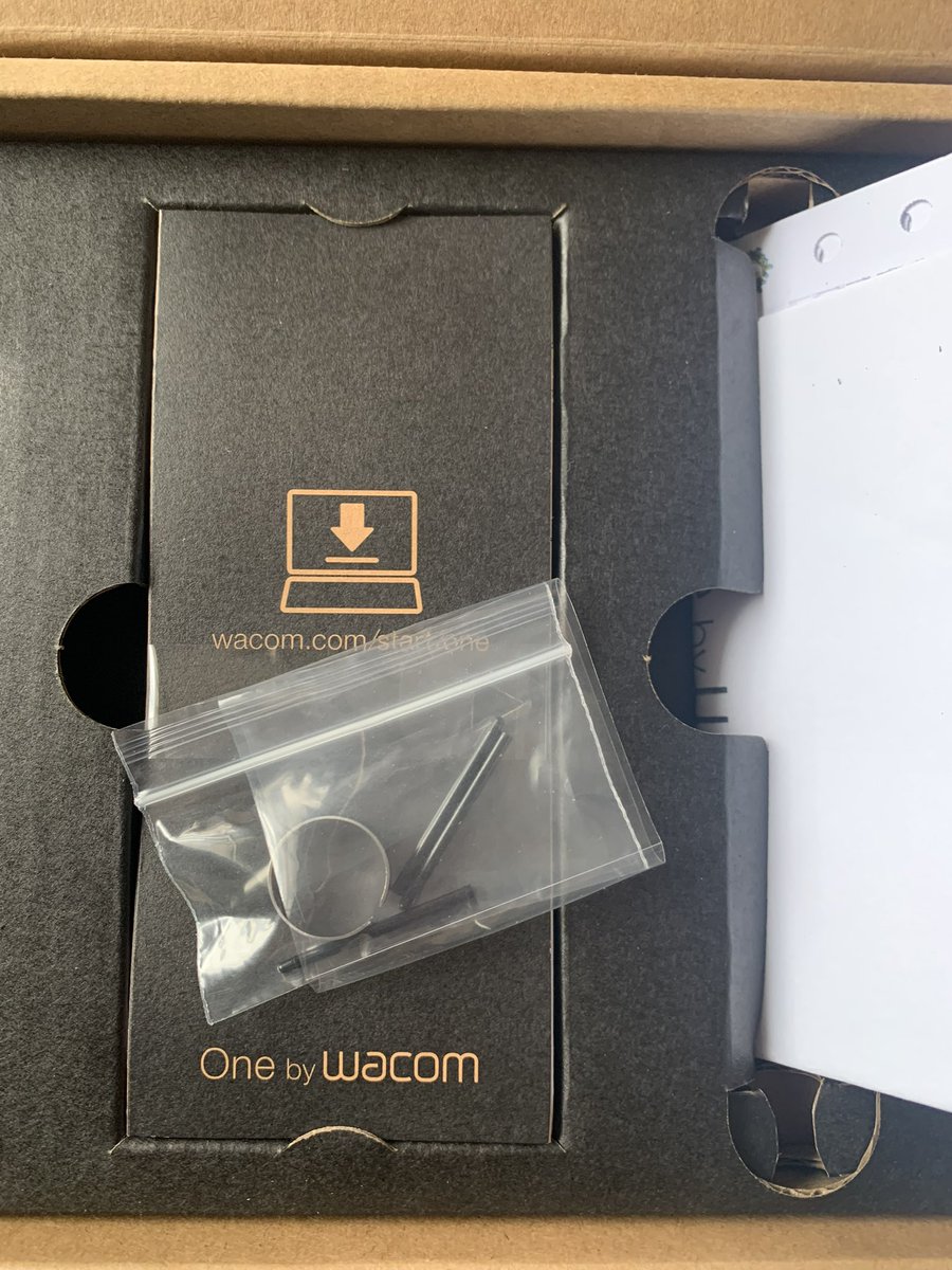 yash_minee's tweet photo. WTS want to sell!!

One by Wacom small ctl-472
Harga jual: 500.000
Dijual karena jarang dipakai dan udah punya tablet

✅ perfect condition (lightly used)
✅ berfungsi dgn baik
———————
Full-set yaaa pengiriman dari 📍Depok
Dm for more info! #zonauang #zonabu https://t.co/udinnQchjt