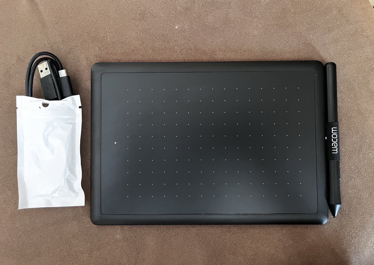 yash_minee's tweet photo. WTS want to sell!!

One by Wacom small ctl-472
Harga jual: 500.000
Dijual karena jarang dipakai dan udah punya tablet

✅ perfect condition (lightly used)
✅ berfungsi dgn baik
———————
Full-set yaaa pengiriman dari 📍Depok
Dm for more info! #zonauang #zonabu https://t.co/udinnQchjt