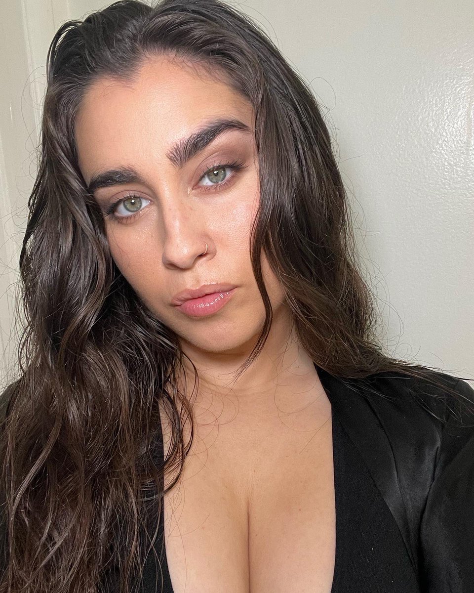 LaurenJauregui tweet picture
