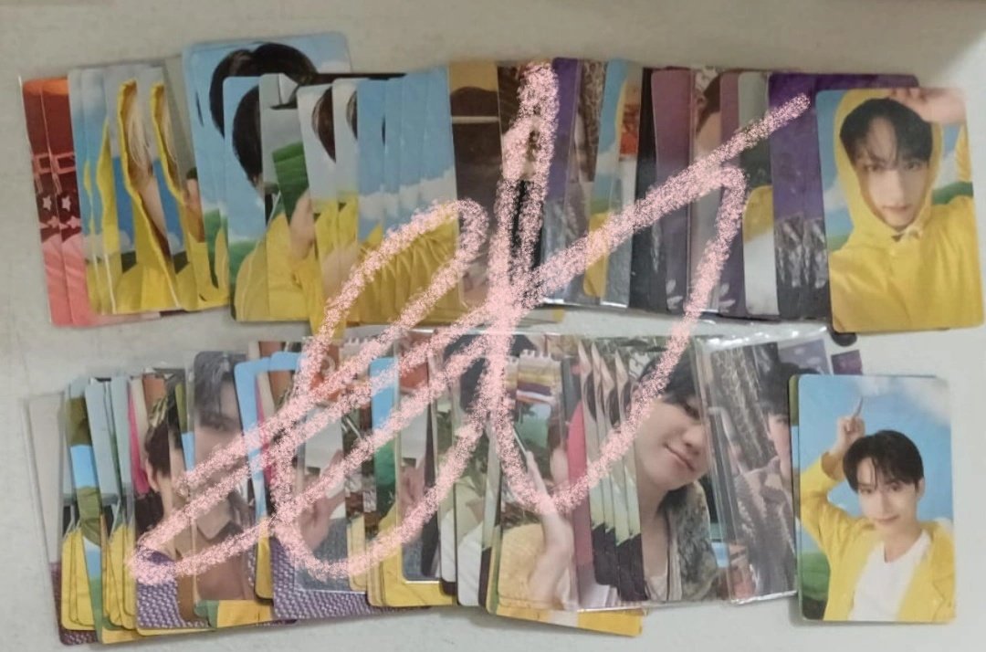 ELYSSHOP's tweet photo. Finally! They came home. I will start sending co link on monday. I will be not that active like before since i have an upcoming exam but i will still reply to your dms ^^

#eliliupdate https://t.co/Z2h31jq3LR