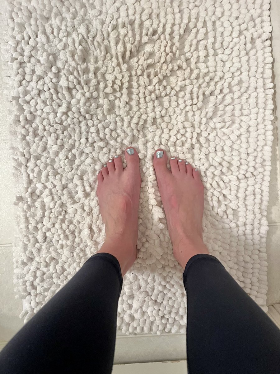 FantasyFeetGal's tweet photo. @FeetFinder https://t.co/XtsOnrxpSZ
