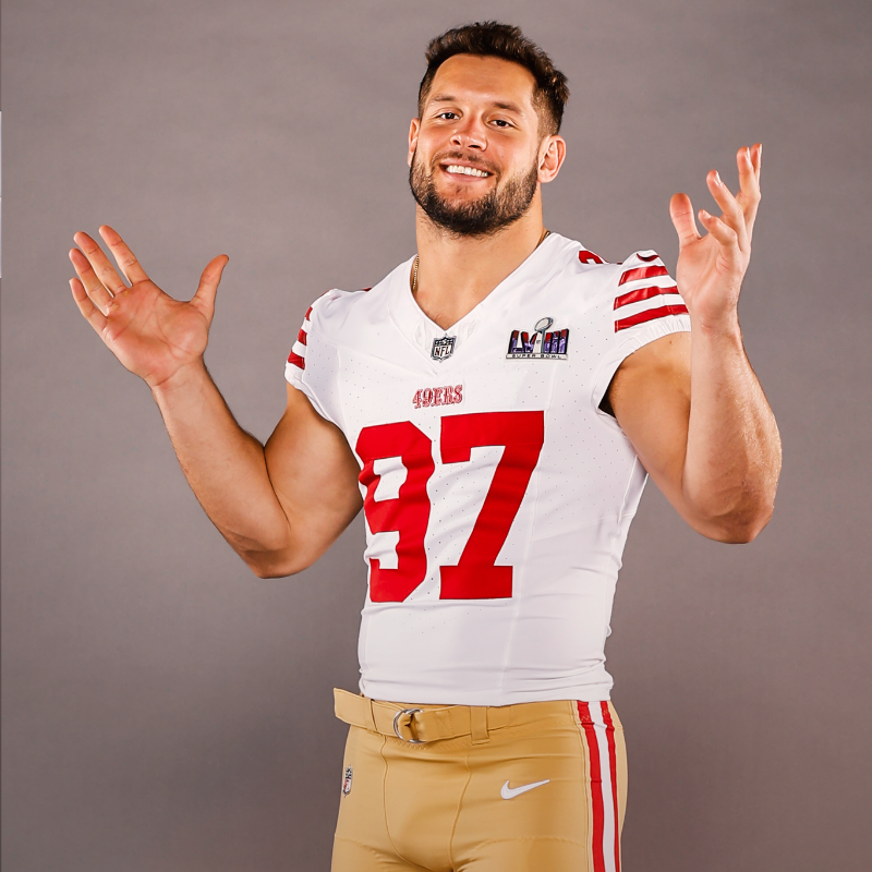 49ers's tweet photo. Ready for the bright lights of Las Vegas 🤩

#FTTB x #SBLVIII