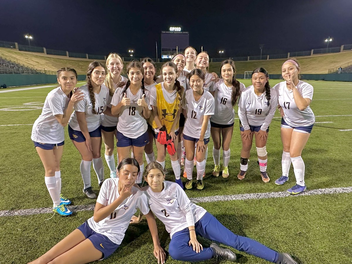 LamarFutbol's tweet photo. Double wins today for both JV1 and Varsity! 💪🏽⚽️ https://t.co/LZBoLs4ARF