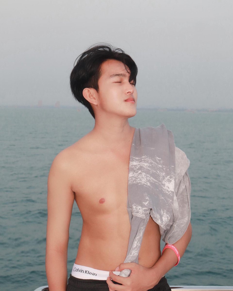 ได ได๋ tweet media