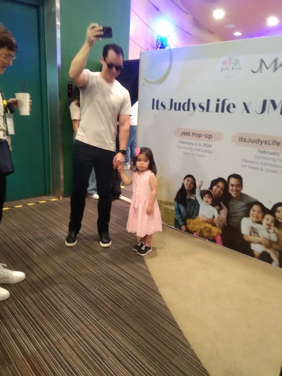 mcrsarte's tweet photo. huhuhu Leahbear my loveeeee 💗💗

@BenjiManTV 
@itsjudytime https://t.co/yKqkgY8qpo