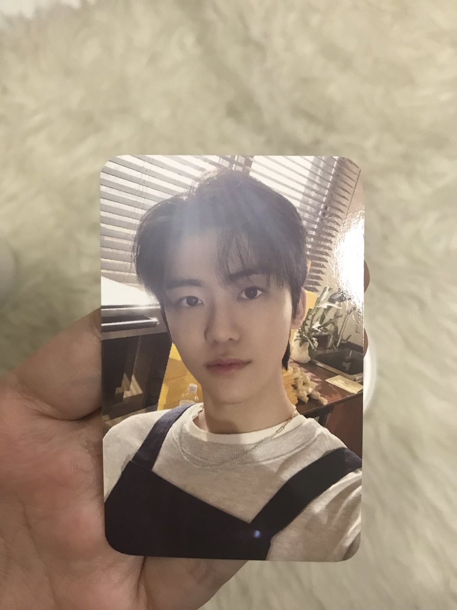 jungforchan's tweet photo. wts reusable cup dream cafe nct dream fullset unsealed (buat dibersihin) minus box agak peyok, pc agak damage bagian bawah
price 100k nego sadis dipersilahkan https://t.co/q11jelRJWo