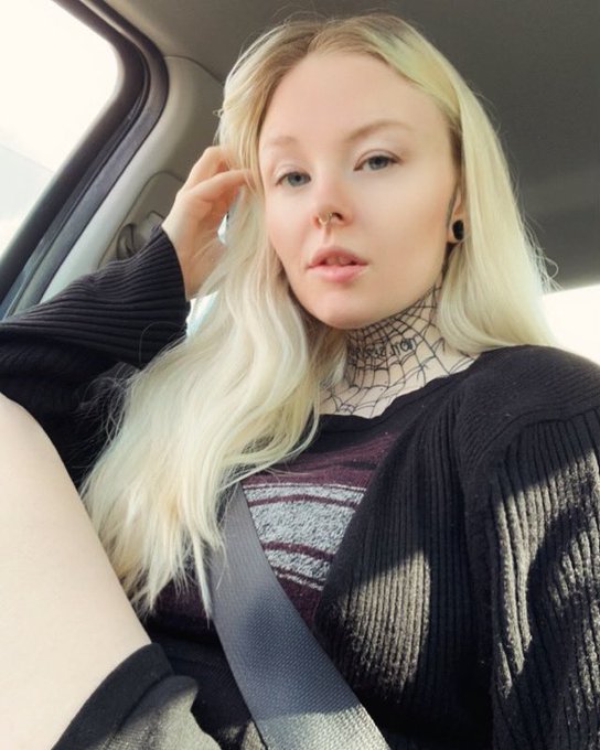 Feeling bang-able 🥵 https://t.co/o3eerRZk5B