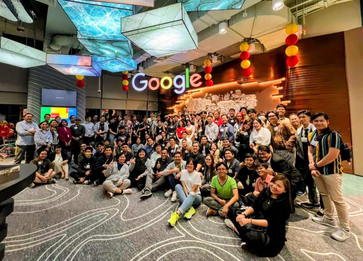 antioedipus3000's tweet photo. Kicked off the new year and our community’s anniversary by hosting the very first official @igg_philippines meetup last night! No insights just happy vibes bringing PH indies, students, and industry leaders together over good food. 🫶 https://t.co/nrlRBoWqp5