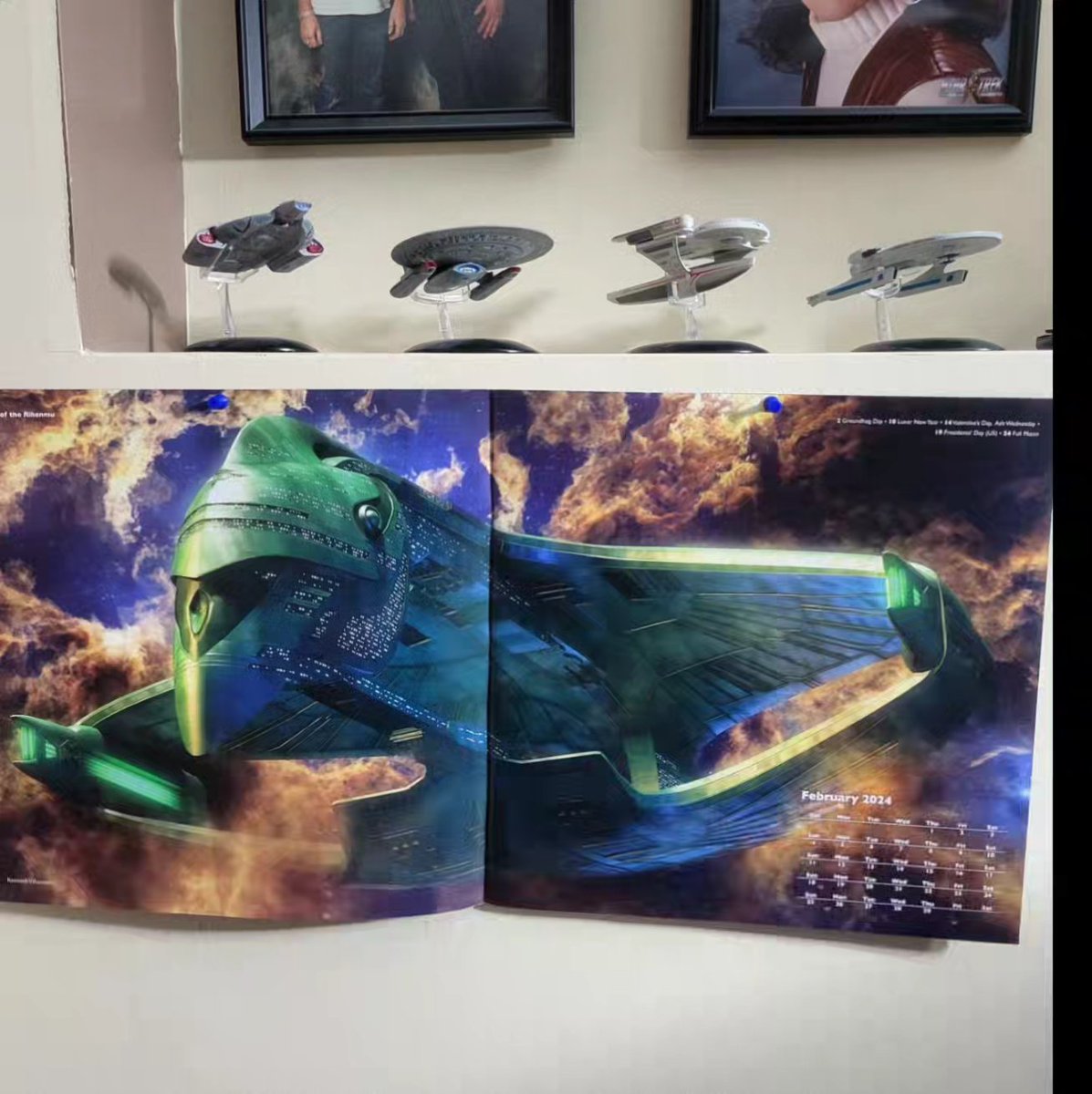 Kertrats's tweet photo. A day late, but better late than never! Happy #February #calendarchangeday everyone!
#calendarchange #StarTrek #StarTrekDiscovery #StarTrekStrangeNewWorlds https://t.co/wE7dd1ivvt