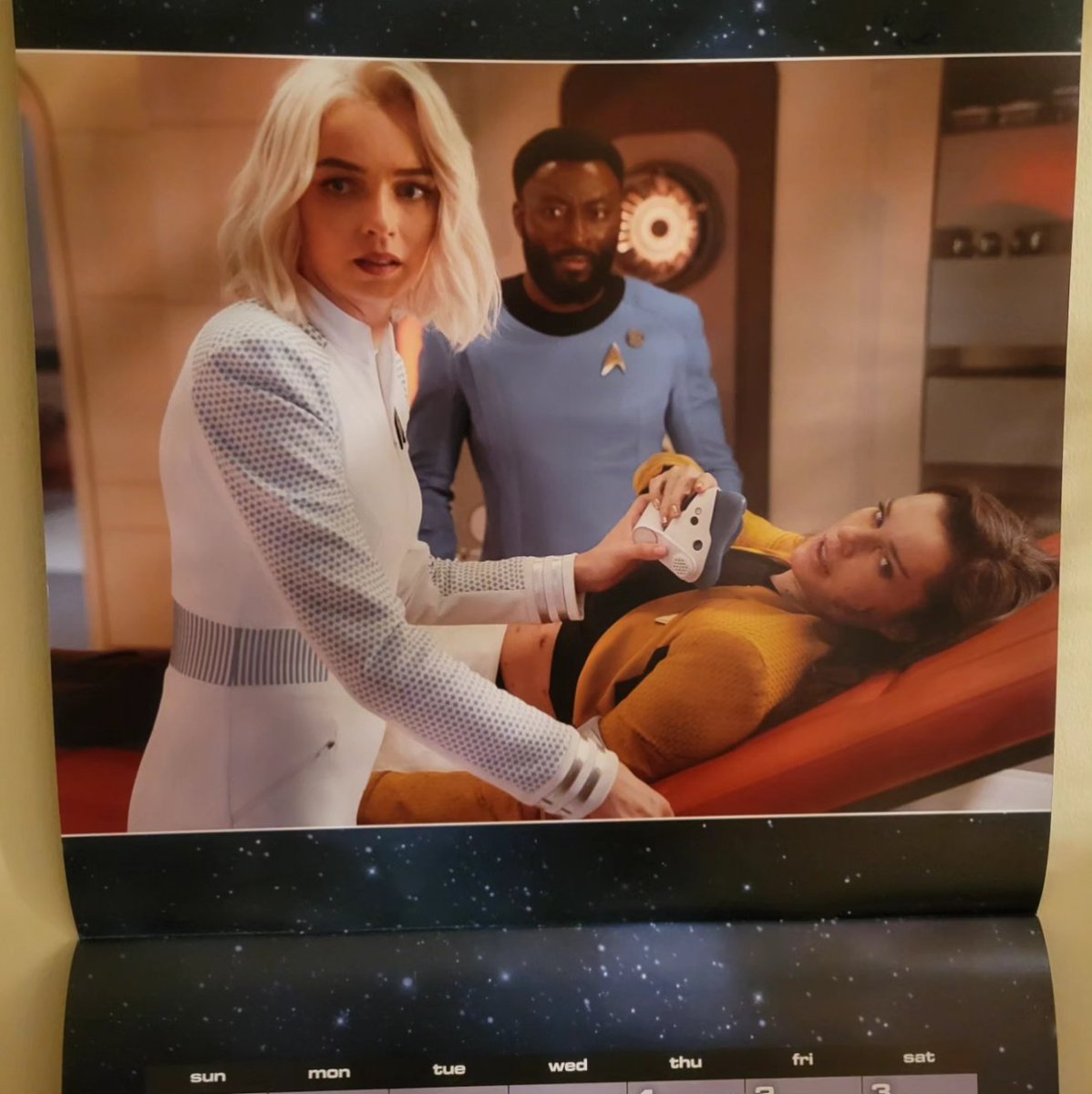 Kertrats's tweet photo. A day late, but better late than never! Happy #February #calendarchangeday everyone!
#calendarchange #StarTrek #StarTrekDiscovery #StarTrekStrangeNewWorlds https://t.co/wE7dd1ivvt