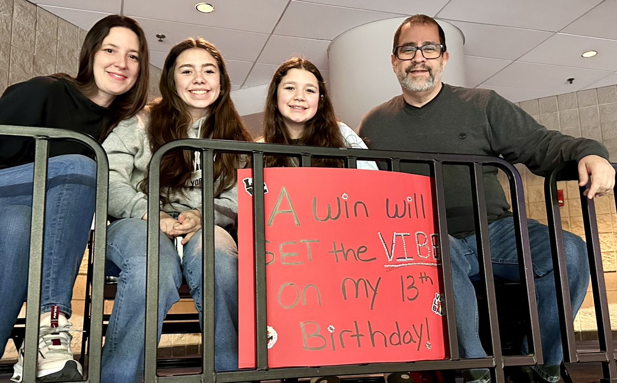 syncrecy's tweet photo. @AtlantaVibeVB celebrating my daughter’s 13th birthday watching the Atlanta Vibe play their first home game. 

Enjoying the seats from section 117.

Come by and say Happy Birthday 🎂🎉🎊 https://t.co/J992dE4ZmC