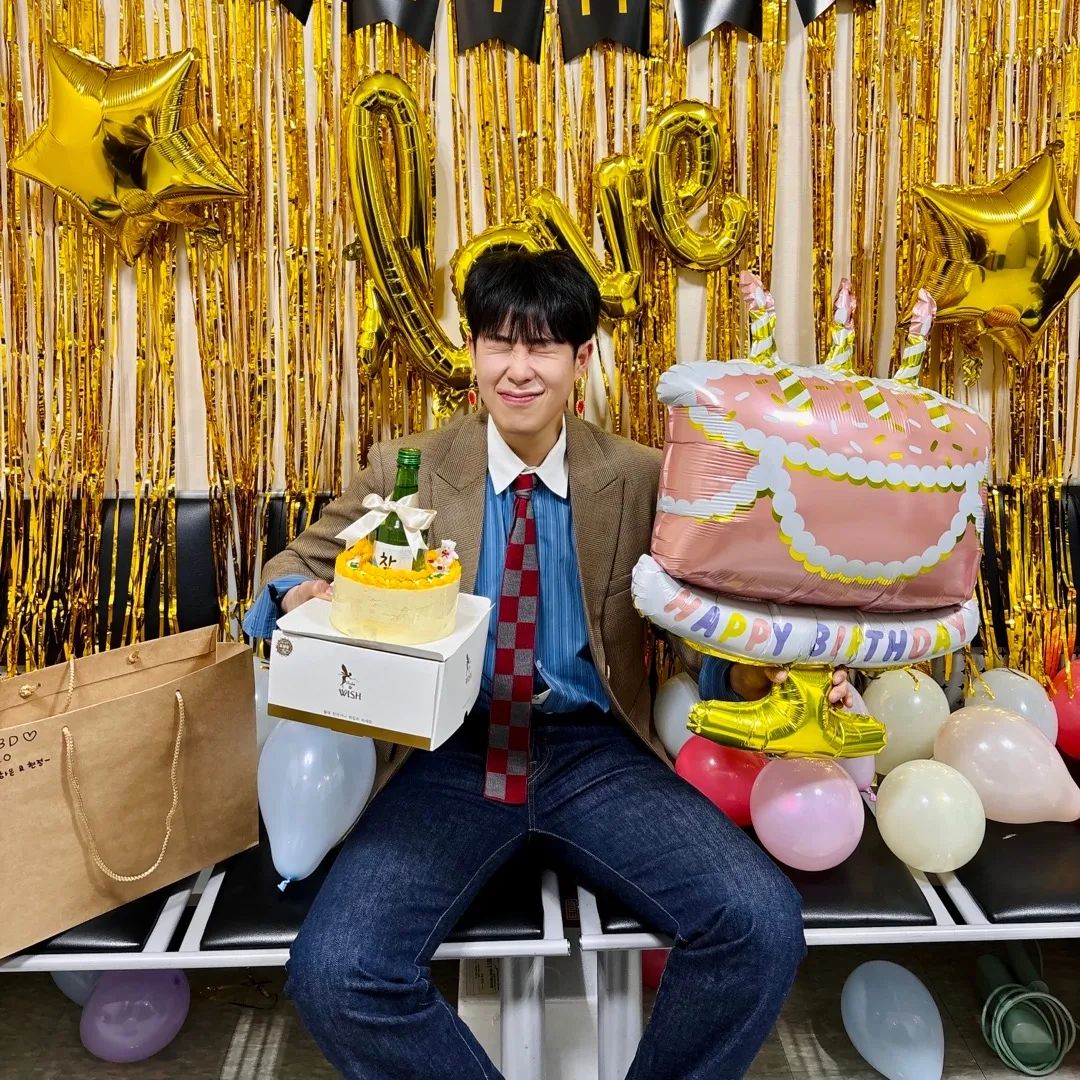 dpyob's tweet image. Happy birthday!🥳🥳
020293