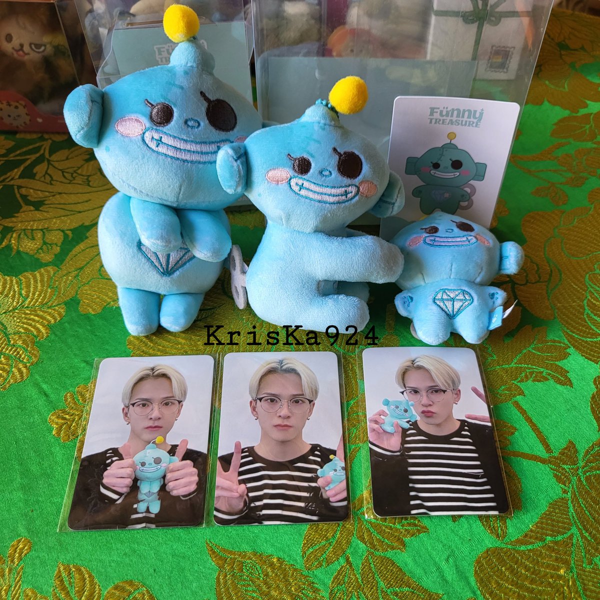 KrisKa924's tweet photo. Ngayon ko lang na unbox 😅 😍

#TREASURE #FUNNYTREASURE #DDAHI #ASAHI 🤖 #트레저 #아사히 https://t.co/9pwyJTcMQq