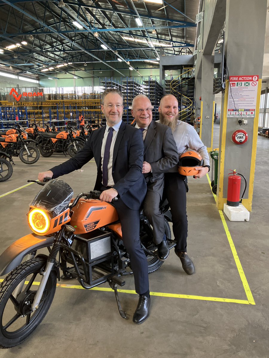 “Born in Sweden, designed in Kenya”. <a href="/roamelectric/">Roam</a> is pioneering the future of e-mobility in Africa. A perfect example of the innovations that 🇸🇪 and 🇰🇪 can generate together. The future is electric. #PioneerThePossible <a href="/PHjelmborn/">Per-Arne Hjelmborn</a> <a href="/DDannfelt/">Dag Juhlin-Dannfelt</a> <a href="/SweMFA/">Swedish Ministry for Foreign Affairs</a>