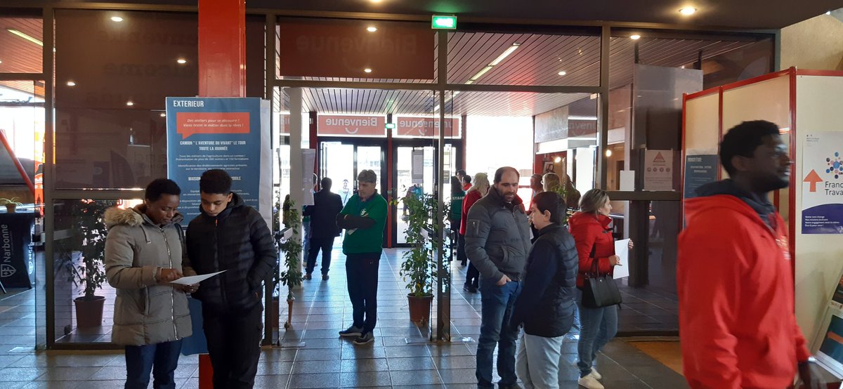 En direct du #Forum des métiers de #Narbonne ! Rejoignez nous pour échanger avec des professionnels et tester vos habilités . Les équipes de @FTravail_OCC de #Narbonne et #Lezignan mobilisées à vos côtés @PierreGouzy @muriellehenry1