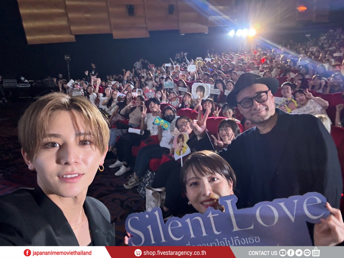 jam_th_official's tweet photo. เซลฟี่กับแฟนๆรอบ 12:00 น. ไหนมีใครบ้างงง
#ประเทศไทยมียามะจังแล้ว
#ประเทศไทยมีมินามิฮามาเบะแล้ว 
#SilentLoveTH 

พบกับยามาดะ เรียวสุเกะ, มินามิ ฮามาเบะ และผู้กำกับ เอจิ อูจิดะ ตัวจริงเสียงจริง จากภาพยนตร์

"Silent Love "
“สื่อภาษาใจไปถึงเธอ”

#HeySayJUMP #山田涼介  #サイレントラブ https://t.co/5C6bBjD4Pa