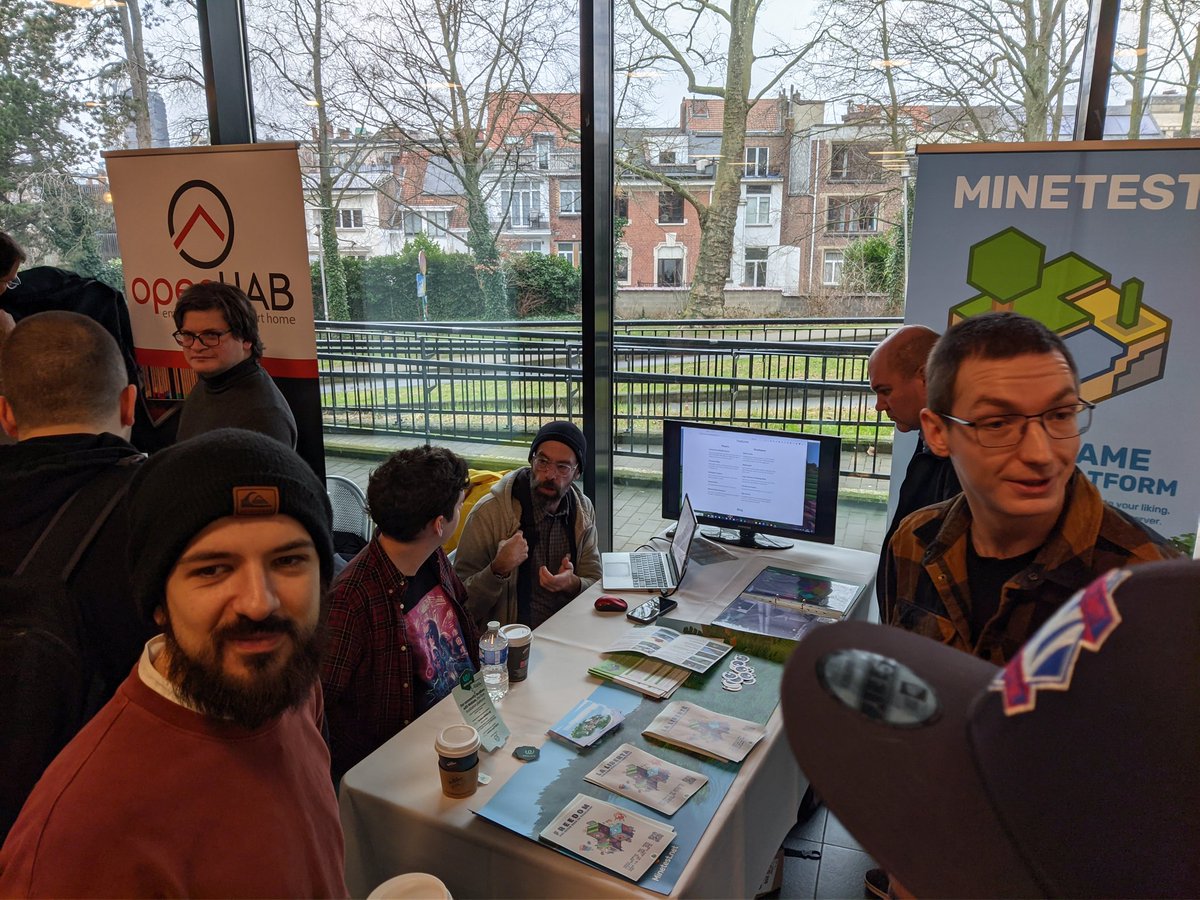 Mte90Net's tweet photo. Some photos from #fosdem part 1 #mozilla #openembedded #Ubuntu #minetest https://t.co/VeeDPUCgPw