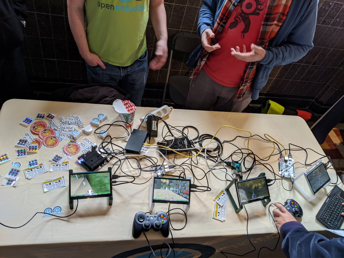 Mte90Net's tweet photo. Some photos from #fosdem part 1 #mozilla #openembedded #Ubuntu #minetest https://t.co/VeeDPUCgPw