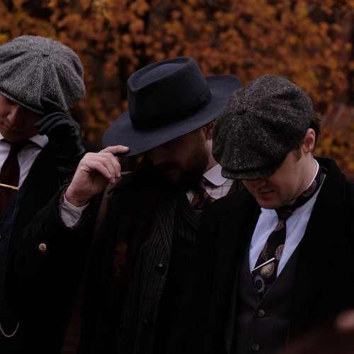 TheatreNewsWeb's tweet photo. https://t.co/H53qyEcYmi New immersive 1920s speakeasy experience coming to London - #RhythmandRuse #Immergence https://t.co/SD12P3A5IO https://t.co/t0fTAZtazJ